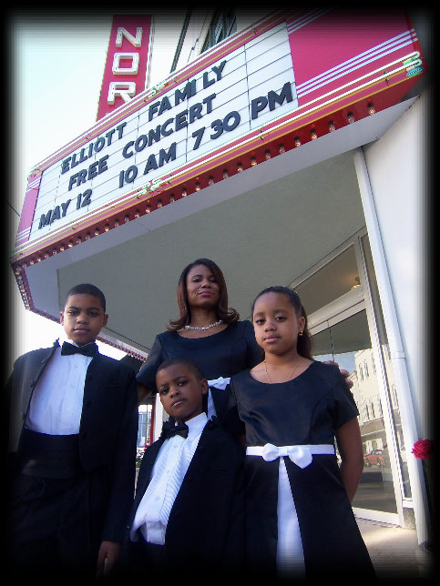 the_elliott_family_quartet_home_page001007.jpg